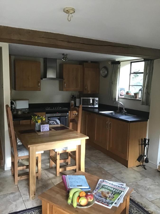 Dove Cottage Bisley  Bagian luar foto