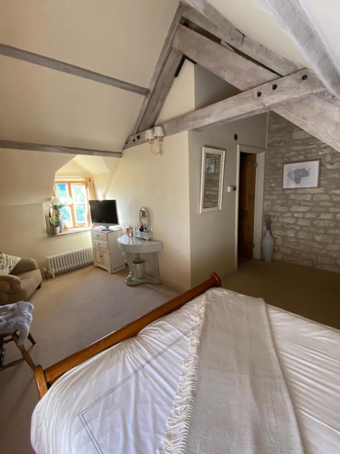 Dove Cottage Bisley  Bagian luar foto